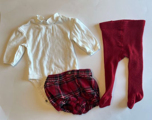 Girls Christmas Outfit. Carter's 6 Months , Kids 6 Month (3-6M)