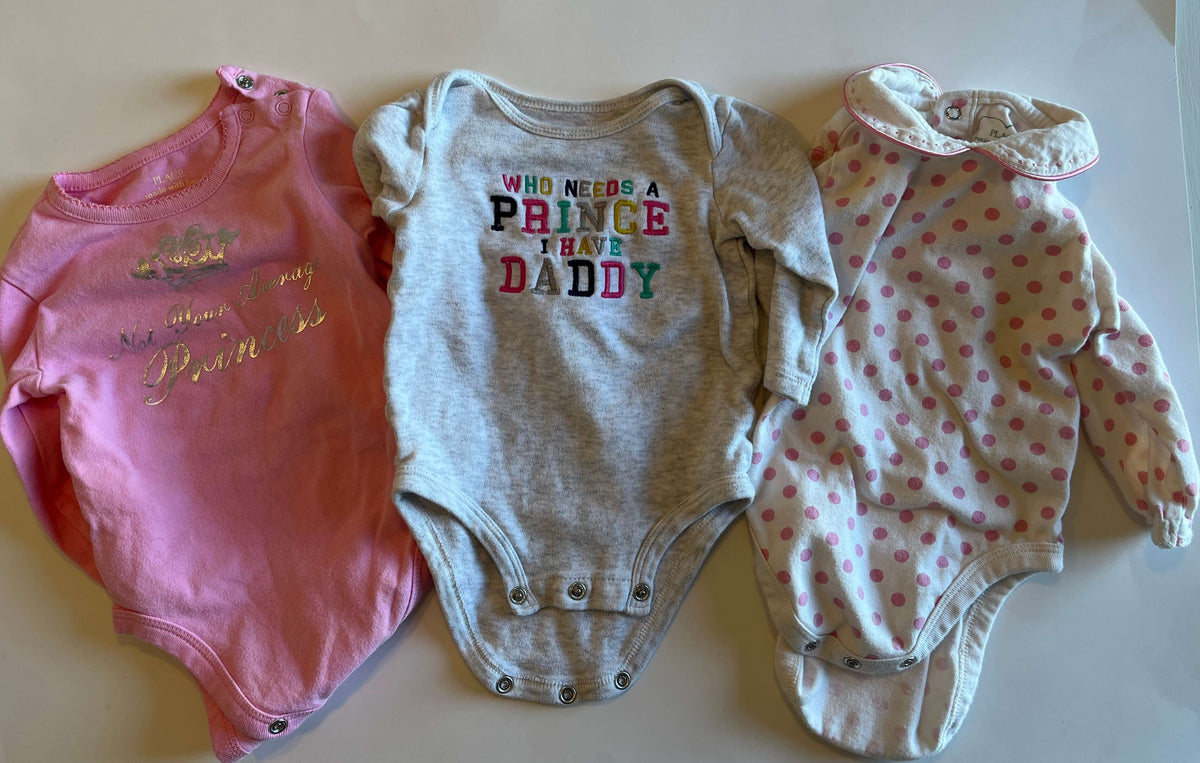 Girls 6 Month Long Sleeve Onesies. Carter's 6M, Children's Place 6-9M x2, Kids 6 Month (3-6M)