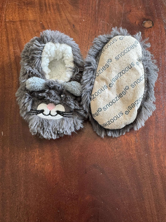 Furry Baby Snoozies Slippers (3-6M), Shoes 2 (Baby: 0-12 mth)