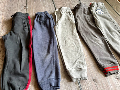 Boys sweatpants sweats pants bundle size 5, 5T Carter’s Joe Fresh, Kids 5/5T (extra small)
