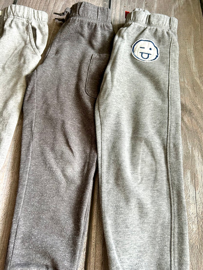Boys sweatpants sweats pants bundle size 5, 5T Carter’s Joe Fresh, Kids 5/5T (extra small)