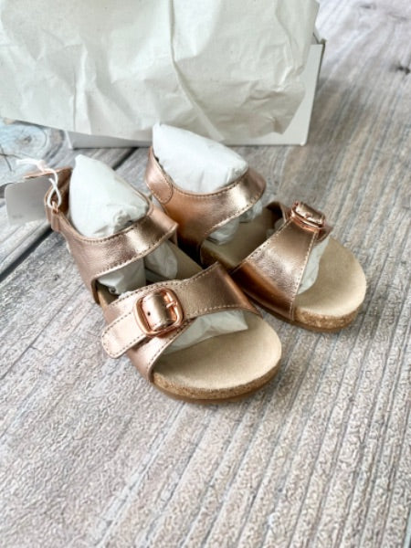 H&M size 8 girls genuine leather rose gold sandals, new with tags, Shoes 8 (Toddler:2-4yr)