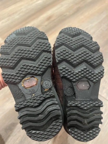 Toddler Rubber boots size 6 (retails $45), Shoes 6 (Walkers:12-24 mth)