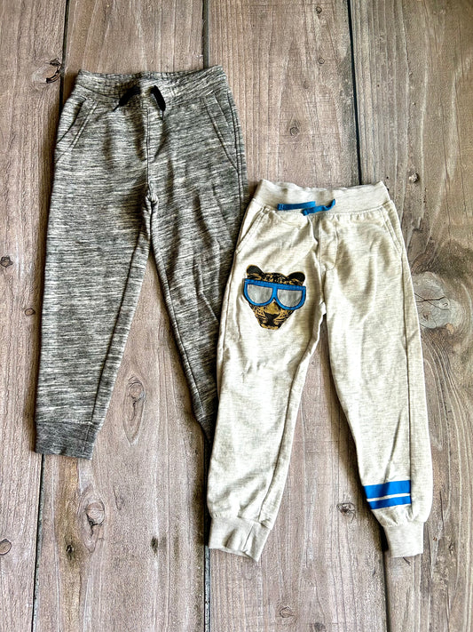 Seven Oaks size 6 boys light heather grey leopard sweatpants & Old Navy size 6-7 boys dark heather grey sweatpants, sweats, pants, Kids 6/6X (extra small)