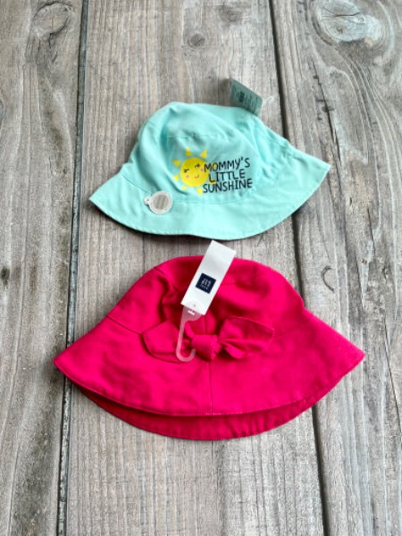 BabyGap size 4-5 pink bow sun hat & Academy Kids sunshine reversible bucket hat, new with tags