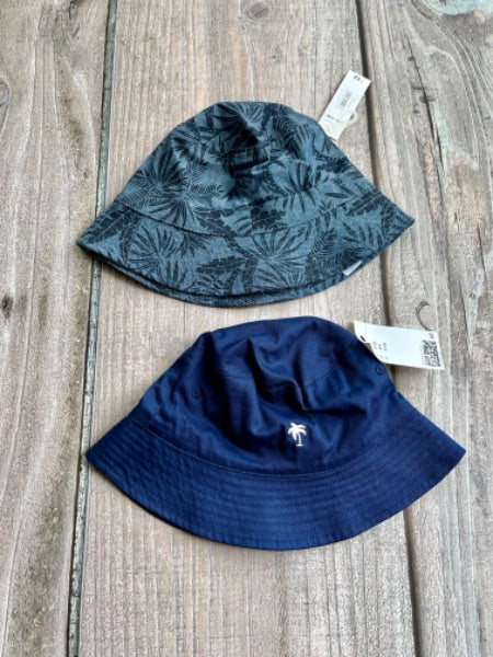 H&M size 8-12 boys sun bucket hat & Joe Fresh size 8 boys tropical bucket hat, new with tags