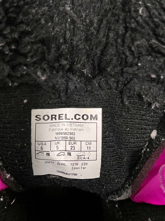 Sorel toddler boots , Shoes 6 (Walkers:12-24 mth)