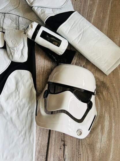 Disney Store size 9/10 boys Star Wars Stormtrooper costume, Kids 10 (medium)