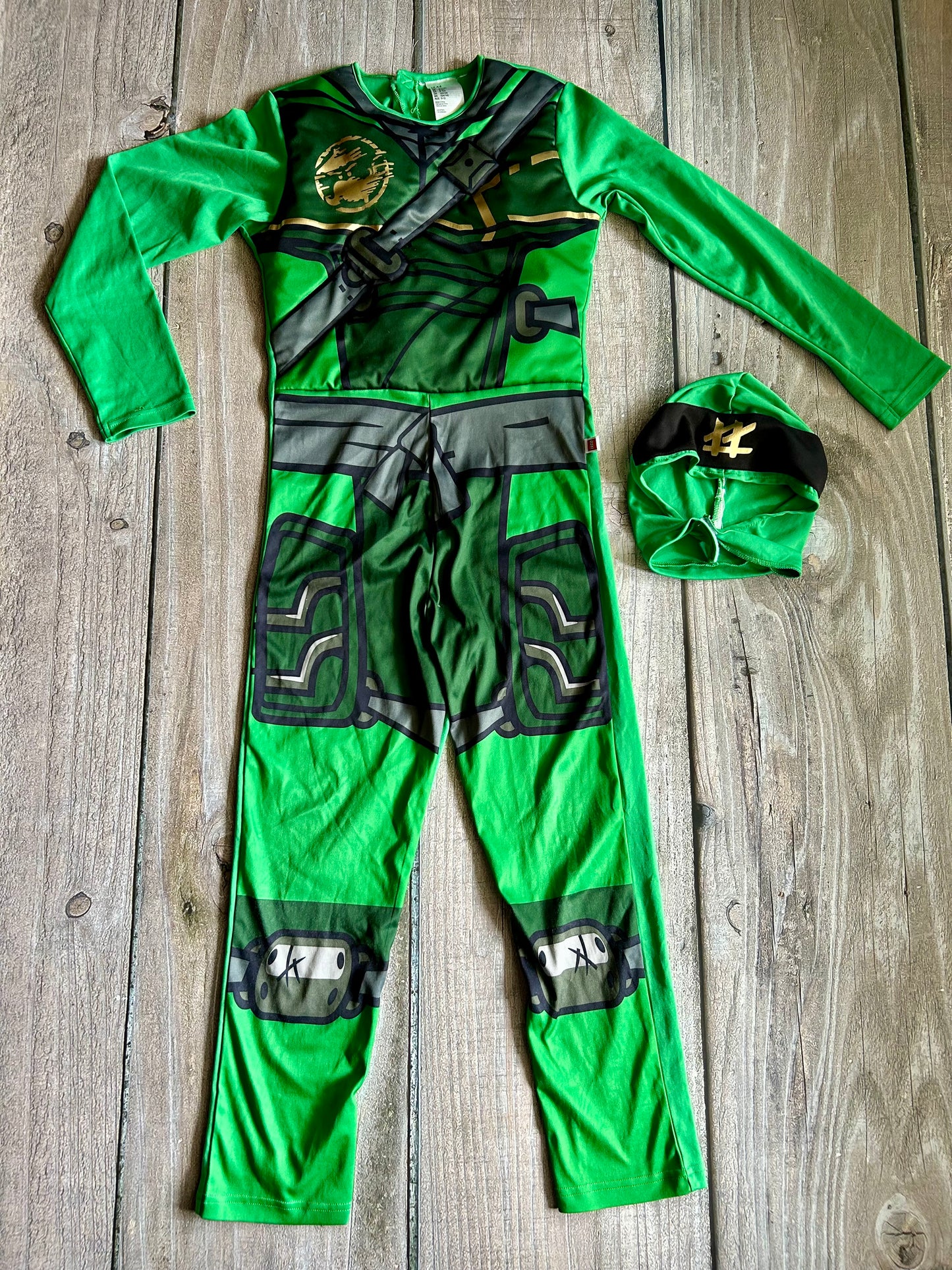 H&M size 8-10yrs boys Ninjago green ninja costume, Kids 10 (medium)