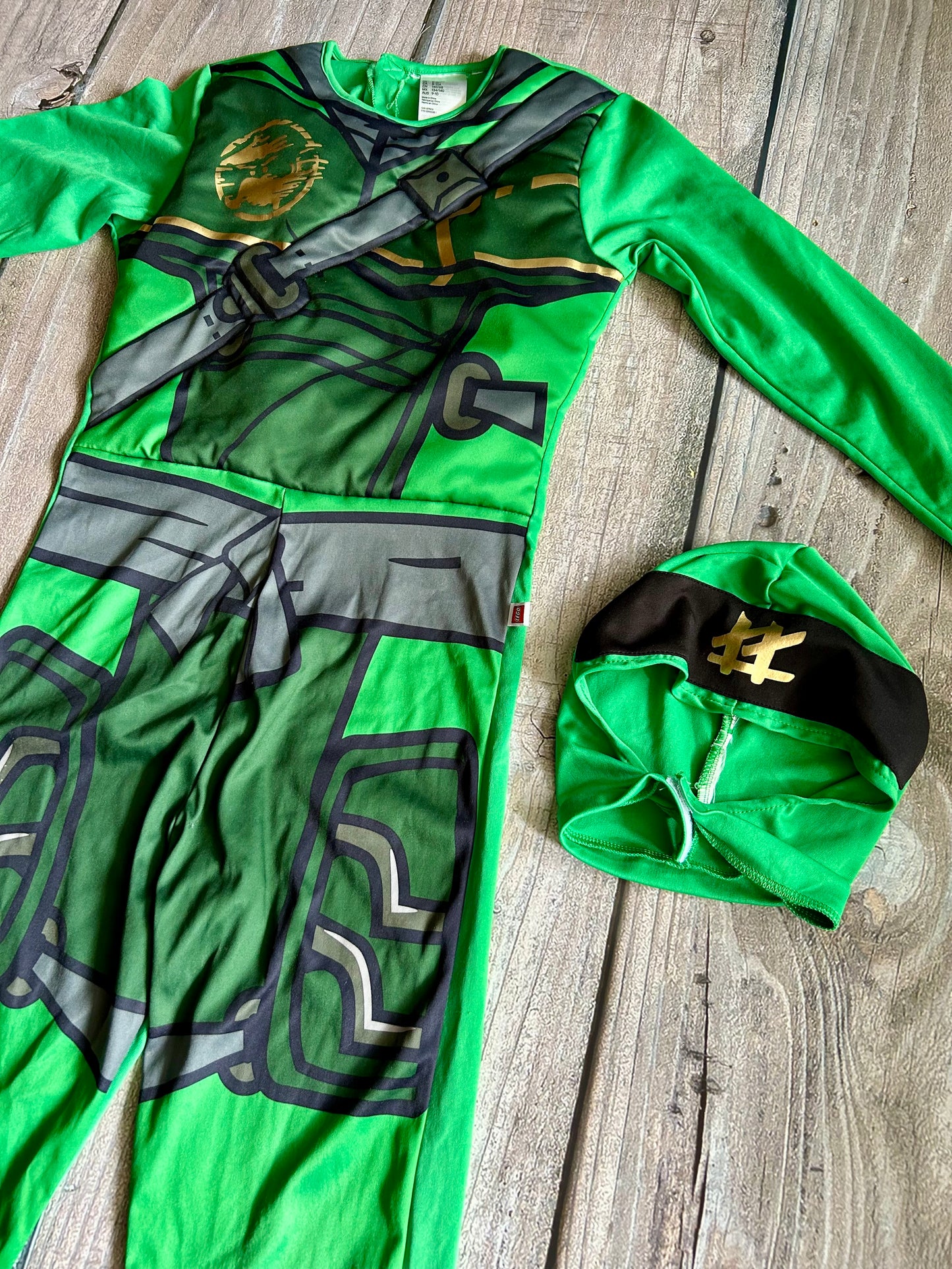 H&M size 8-10yrs boys Ninjago green ninja costume, Kids 10 (medium)