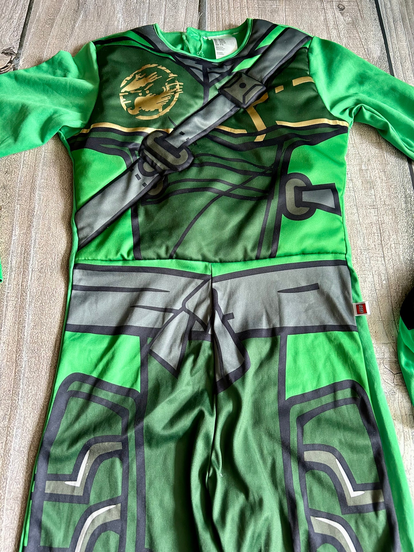 H&M size 8-10yrs boys Ninjago green ninja costume, Kids 10 (medium)