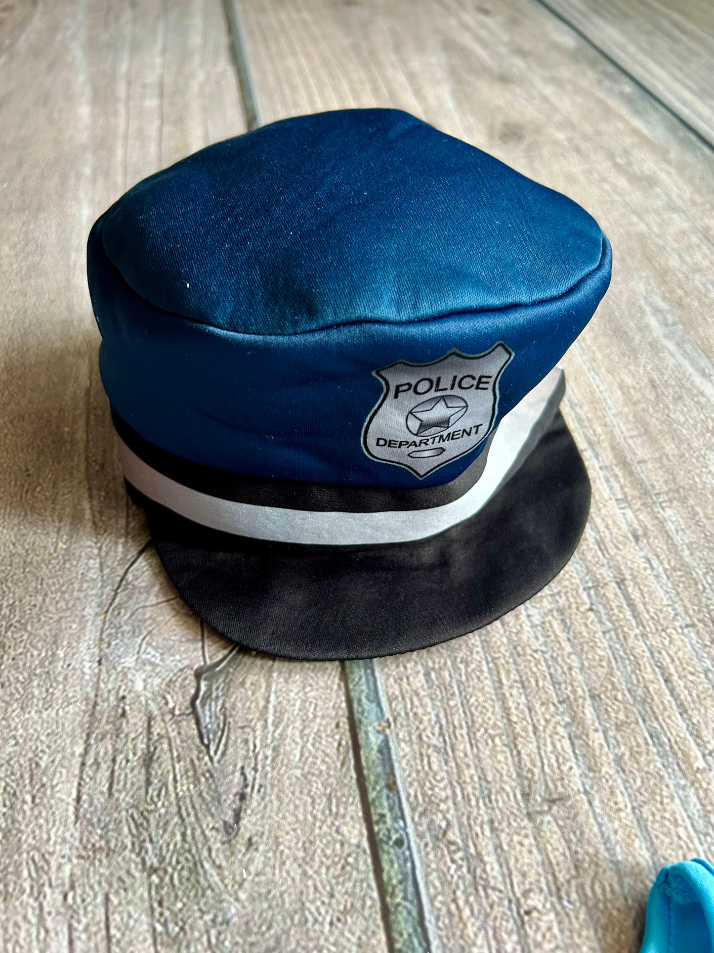 H&M size 6-8yrs boys police man top and hat set, police man costume, Kids 7 & 8 (small)