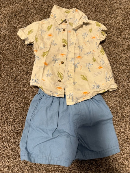 Carters Button Up & Short Set Size:18m, Kids 18 Month (12-18M)