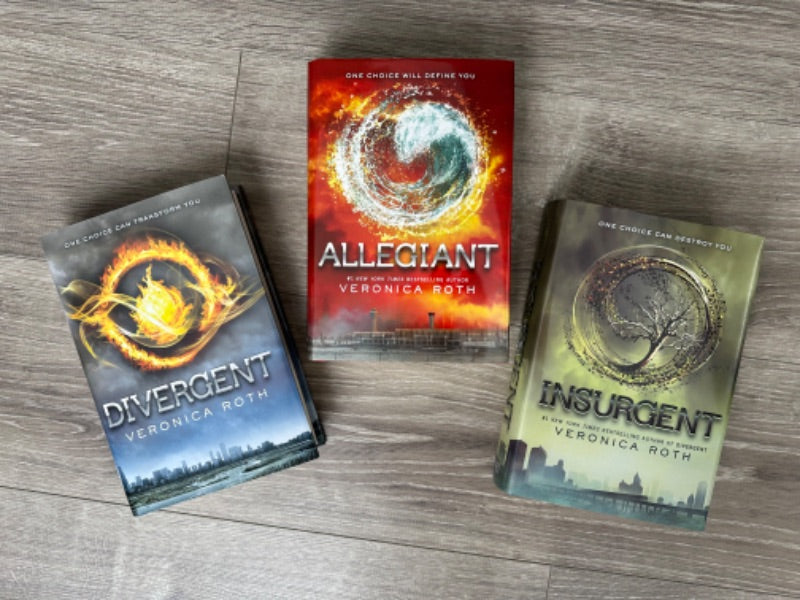 Divergent Trilogy-Teen Novels