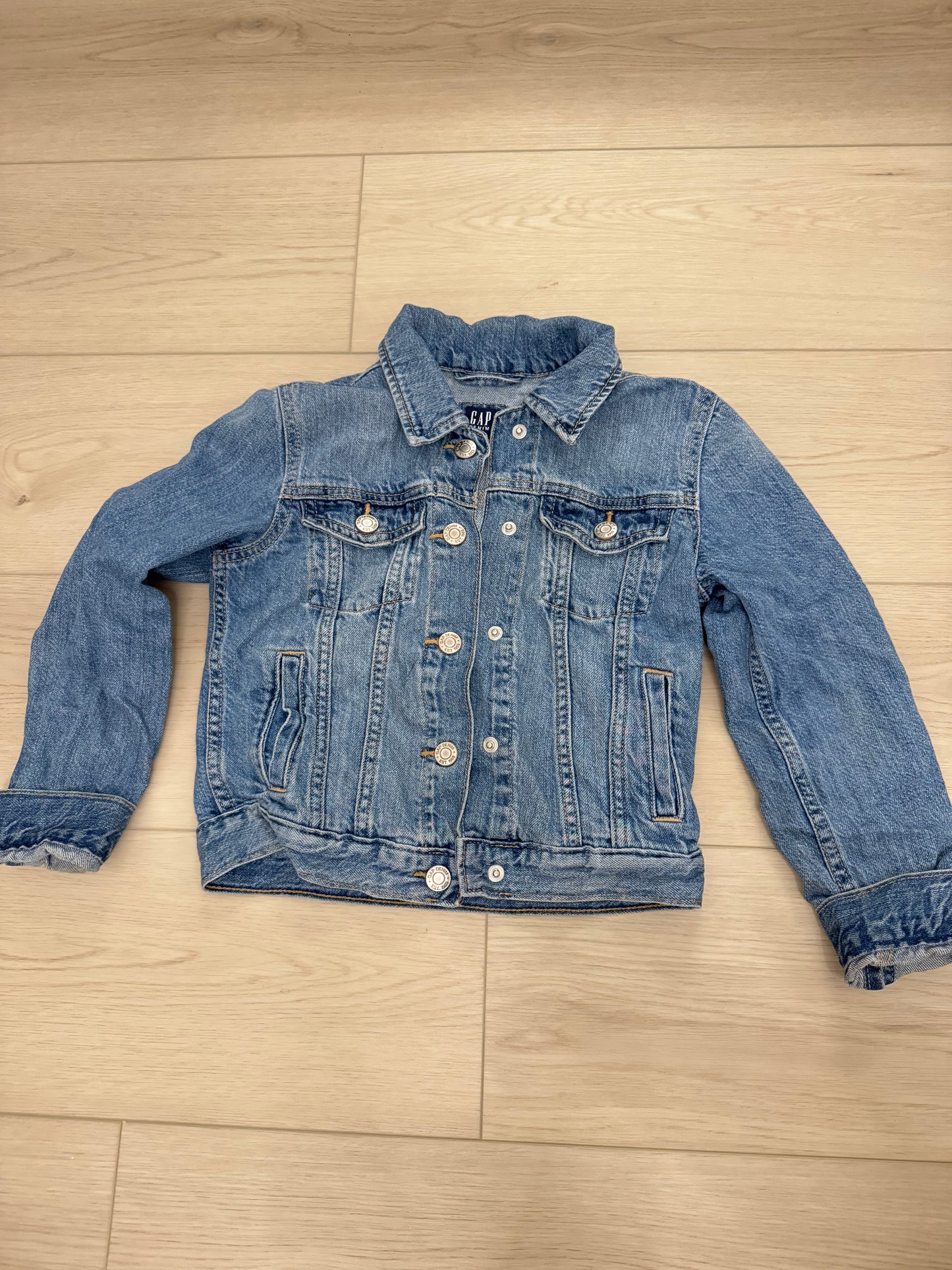 Gap girls denim jacket, Kids 10 (medium)