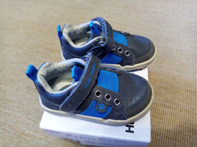 Hush Puppies First Walker Shoes - Baby size 4.5, Shoes 4.5 (Walkers:12-24 mth)