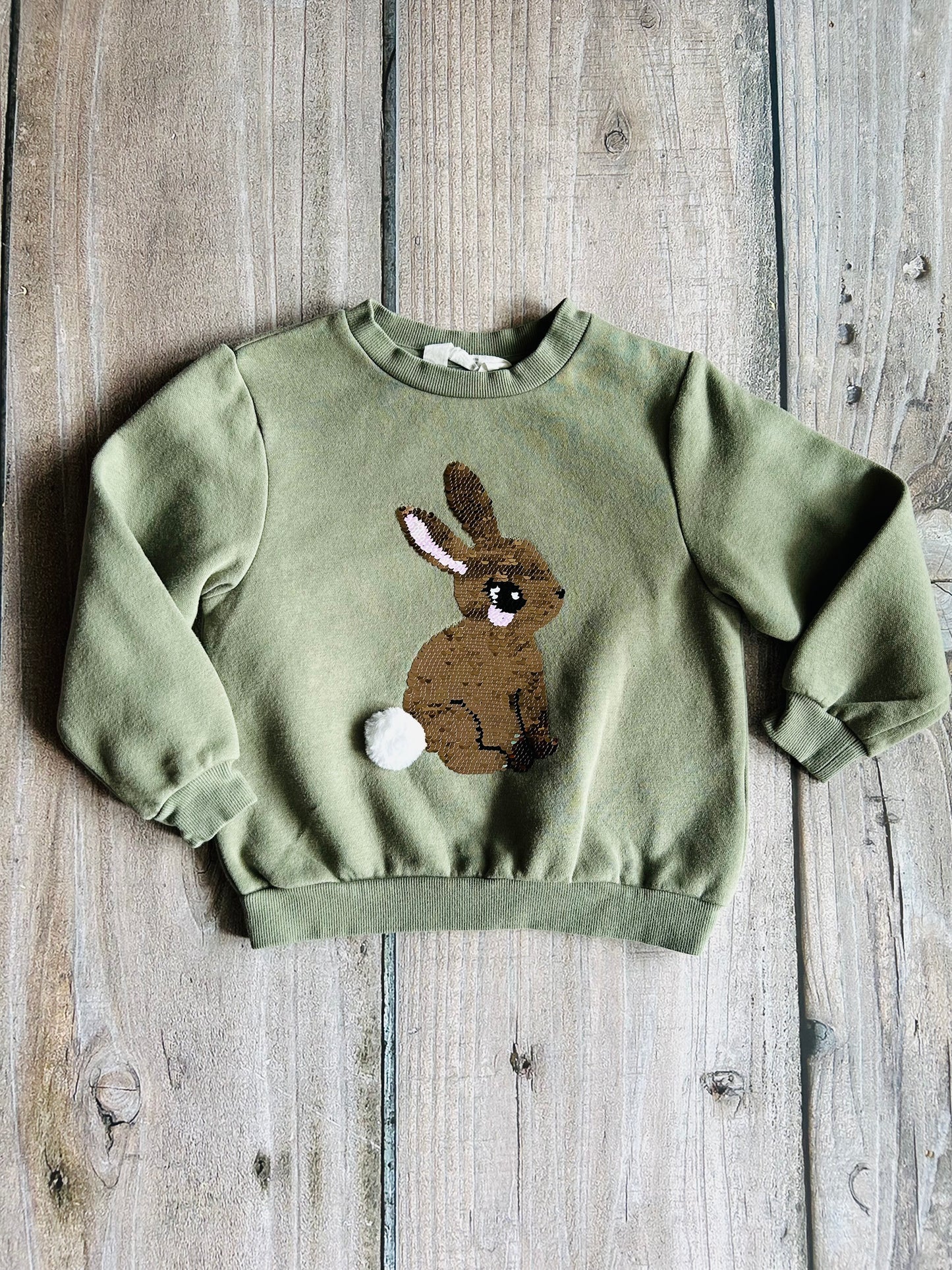 H&M size 4-6yrs girls olive green sweater, pullover, bunny with flip sequins, Kids 6/6X (extra small)