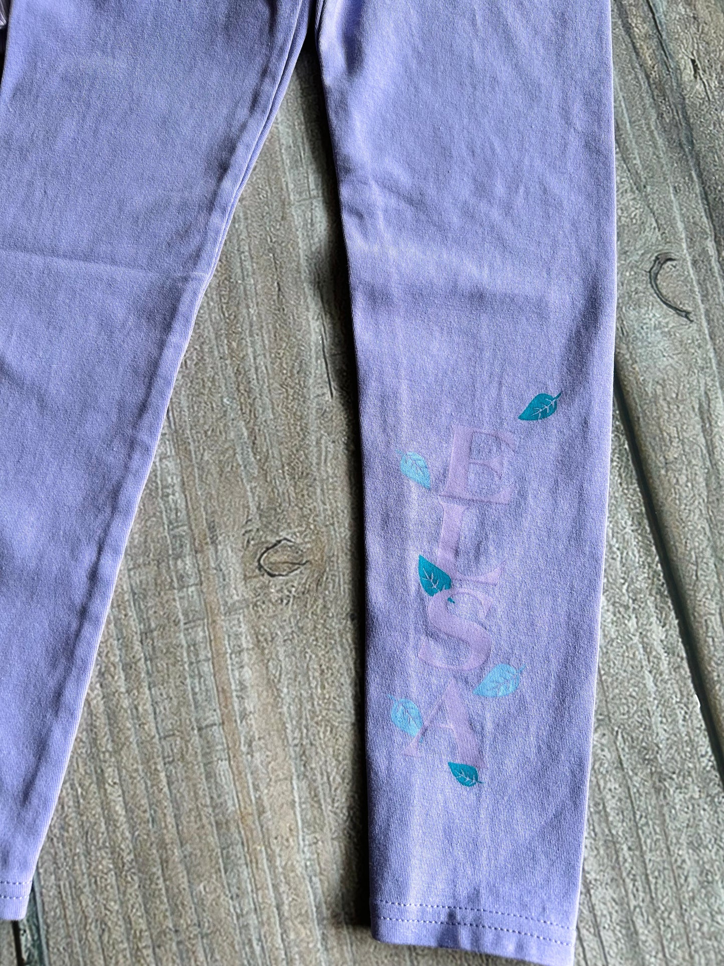 Disney Frozen 2 size 6 girls matching Elsa zip up hoodie, sweater and leggings set, like new, Kids 6/6X (extra small)
