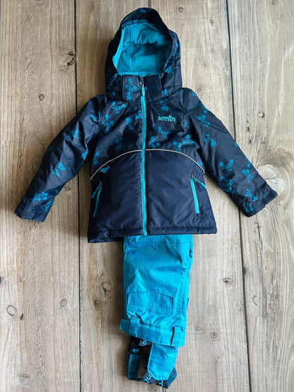 Xmtn size 6 girls 2-piece snowsuit, winter jacket and snow pants, dark blue and blue floral, like new, Kids 6/6X (extra small)