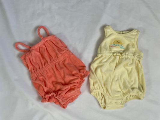 Set of 2 terry cloth rompers, coral and yellow, Gap and Old Navy, 3-6 months, Kids 6 Month (3-6M)