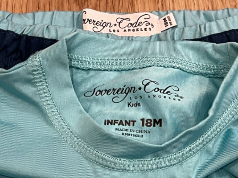 Sovereign Codes, Boys 'Paradise' swim trunk & rash guard set, size 18mos, VGUC, Kids 18 Month (12-18M)
