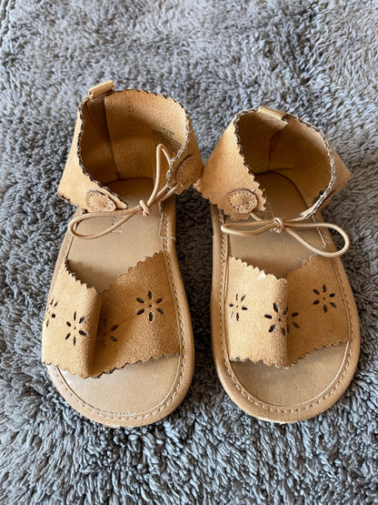 Old navy 18-24 month brown sandals , Shoes 5 (Walkers:12-24 mth)