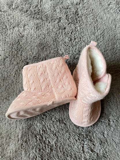 Carter’s 9-12 month pink boots , Shoes 1.5 (Baby: 0-12 mth)