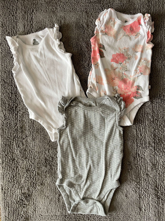Set of 3 baby gap onesies with ruffled sleeves , Kids 18 Month (12-18M)