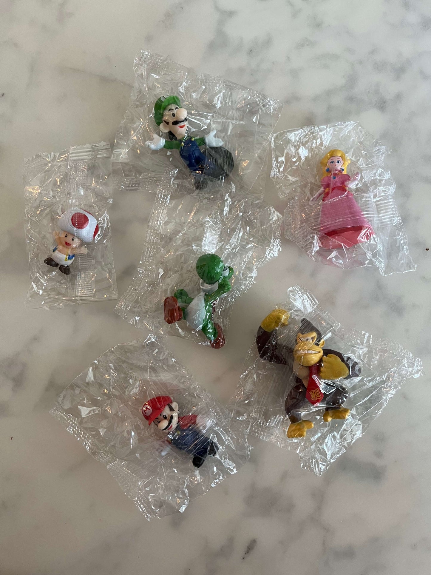 Super Mario Brothers Cake Toppers 6pc