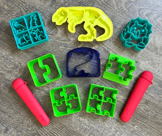 Fun Lunch Lot - Sandwich Cutters, Dinosaur Ice & Push Pops