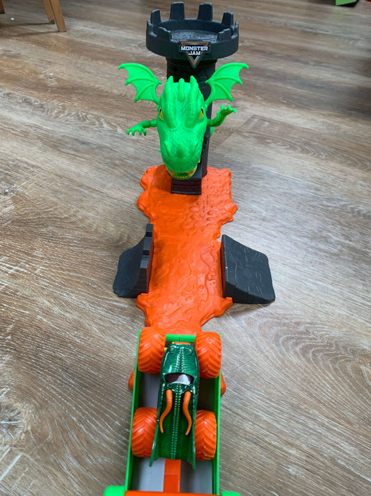 Monster Jam, Duelling Dragon Playset