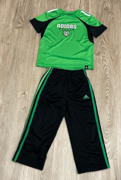 Adidas, 3-piece Soccer Outfit, size 2T-3T, VGUC, Kids 2T