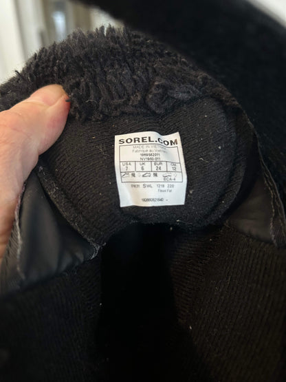 Sorel Winter Boots Size 7 Toddler, Shoes 7 (Walkers:12-24 mth)