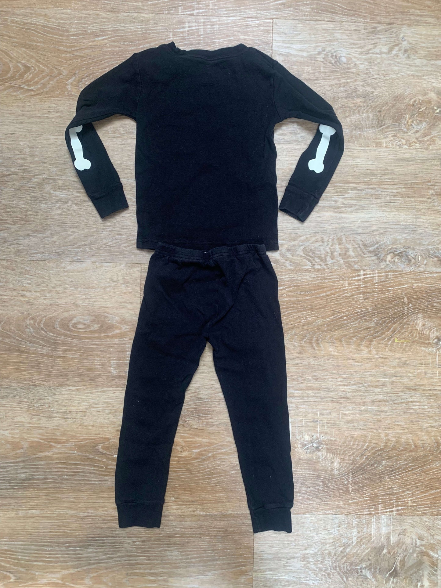 Glow in the Dark Skeleton Pajamas - size 4T, Kids 4/4T