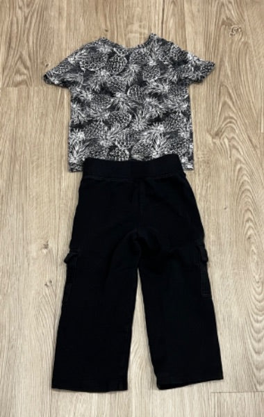 Old Navy 3-piece Outfits, size 3T, VGUC, Kids 3T