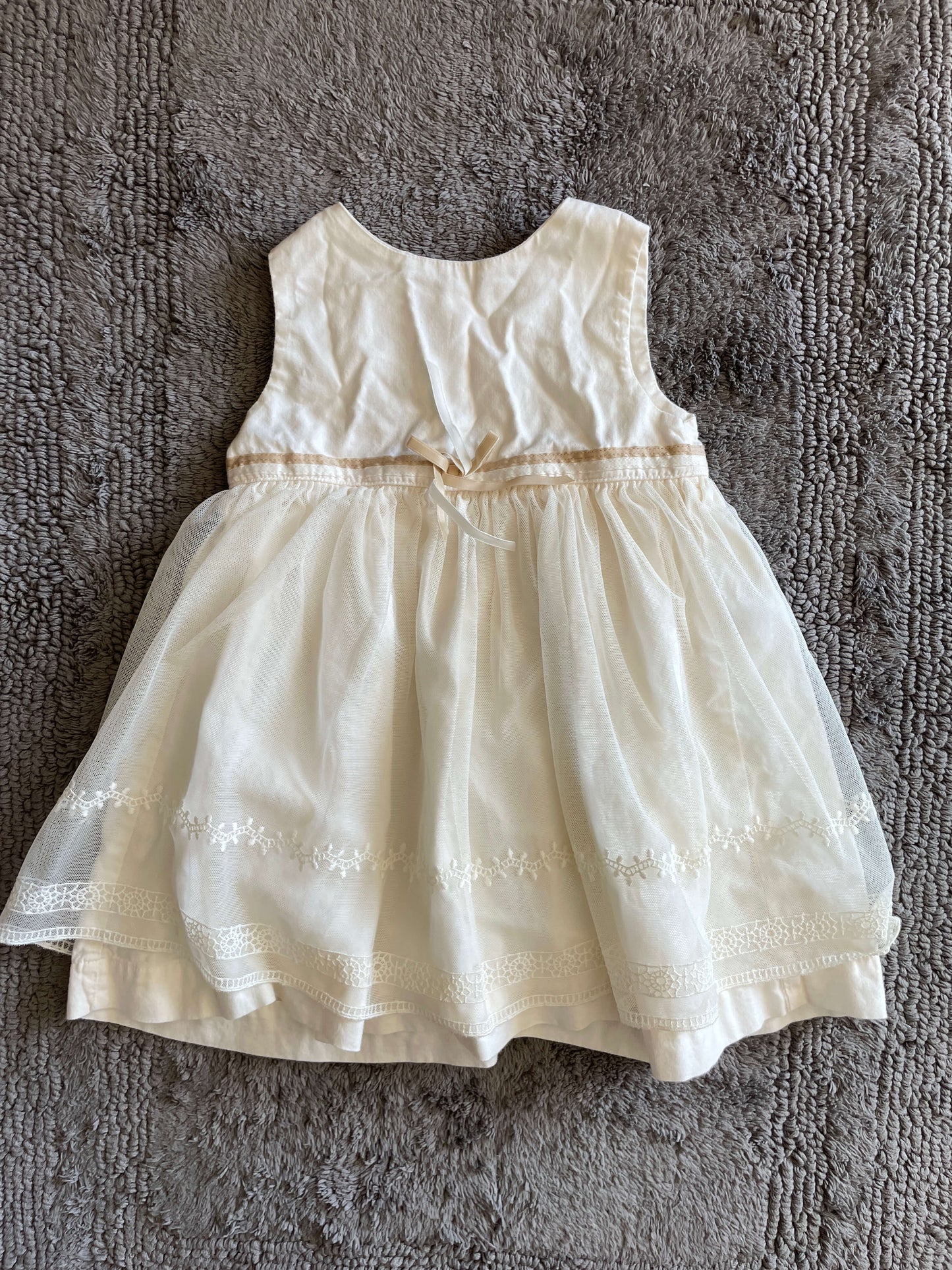 Carter's 24M cream colored tulle dress, Kids 24 Month (18-24M)