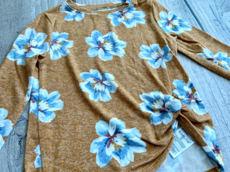 Old Navy size 4 girls twist knot light weight floral sweater, Kids 4/4T