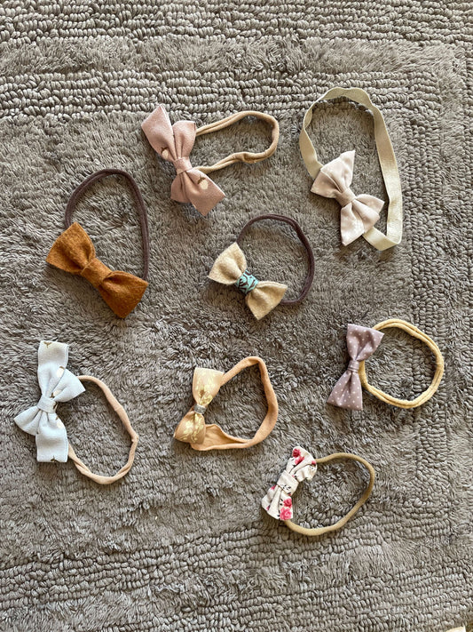Bundle of 8 baby girl headband bows- neutrals
