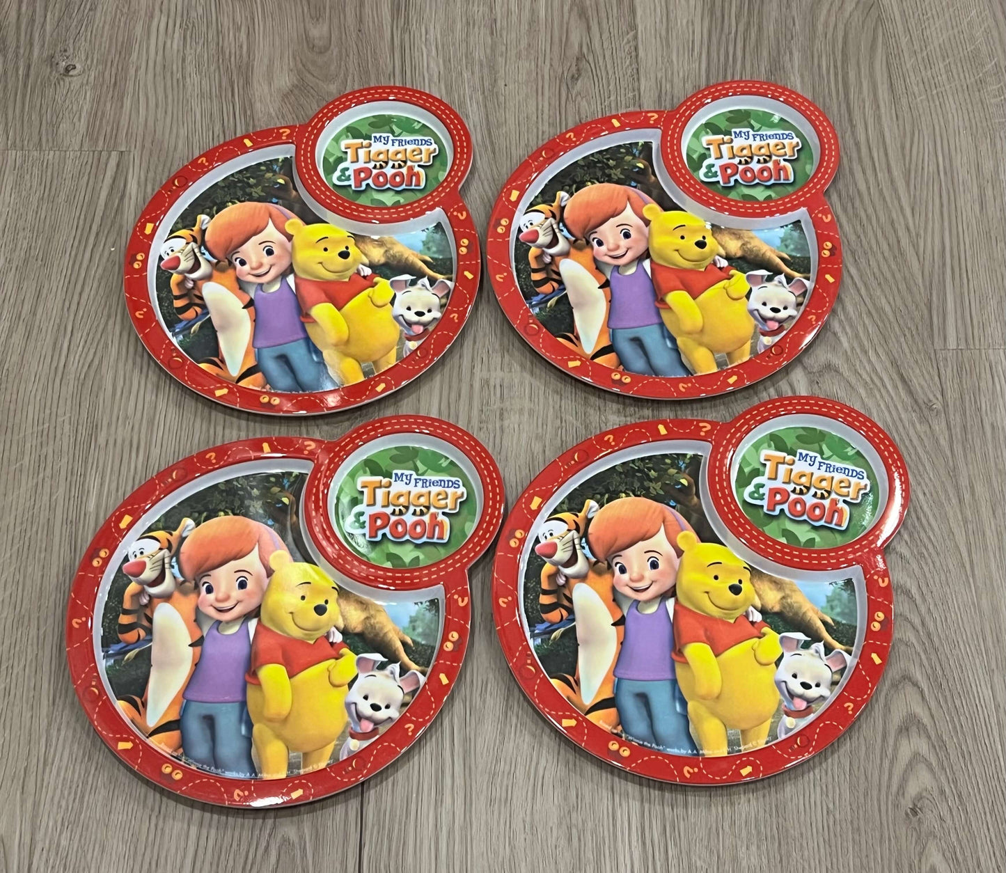 Disney’s Winnie the Pooh Kids divided plates (x4)