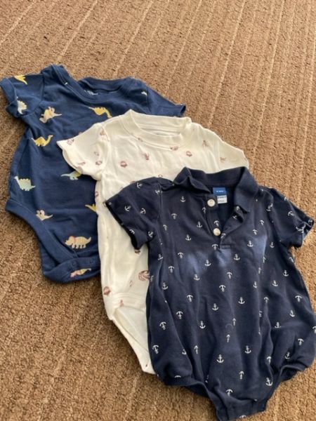 Onesies - assorted prints (6-12m), Kids 9 Month (6-9M)