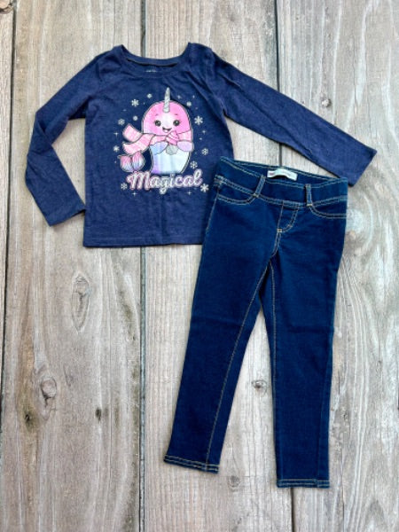 Levi’s size 5 girls dark denim leggings & Children’s Place size 5 narwhal top, Kids 5/5T (extra small)