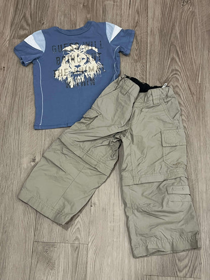 Boys Blue Guess ‘Lion’ T-shirt size 2T and Eddie Bauer Khaki Cargo Zip-off pants size XXS, VGUC, Kids 2T