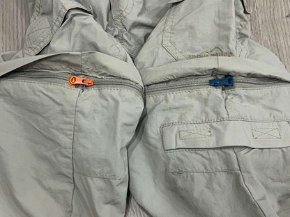 Boys Blue Guess ‘Lion’ T-shirt size 2T and Eddie Bauer Khaki Cargo Zip-off pants size XXS, VGUC, Kids 2T
