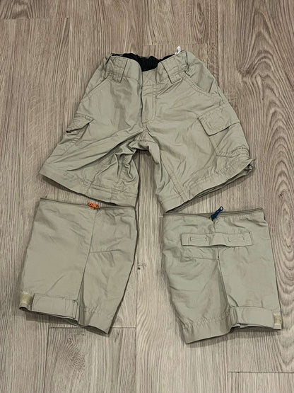 Boys Blue Guess ‘Lion’ T-shirt size 2T and Eddie Bauer Khaki Cargo Zip-off pants size XXS, VGUC, Kids 2T