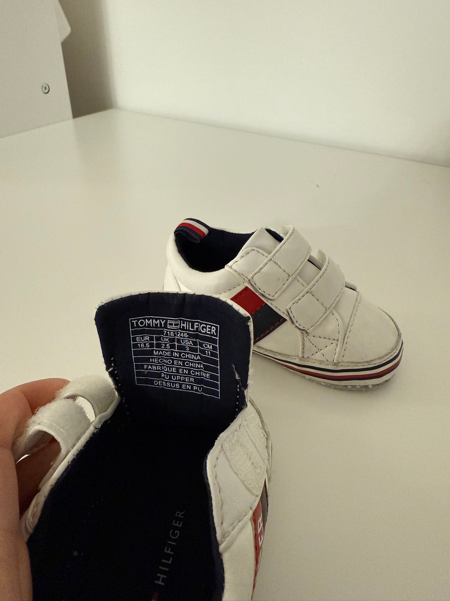 Tommy Hilfiger Sneakers size 3, Shoes 3 (Baby: 0-12 mth)