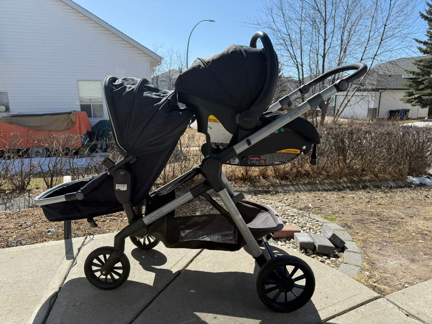 Evenflo Pivot Xpand Modular Compact Fold Travel System RETAIL799.99