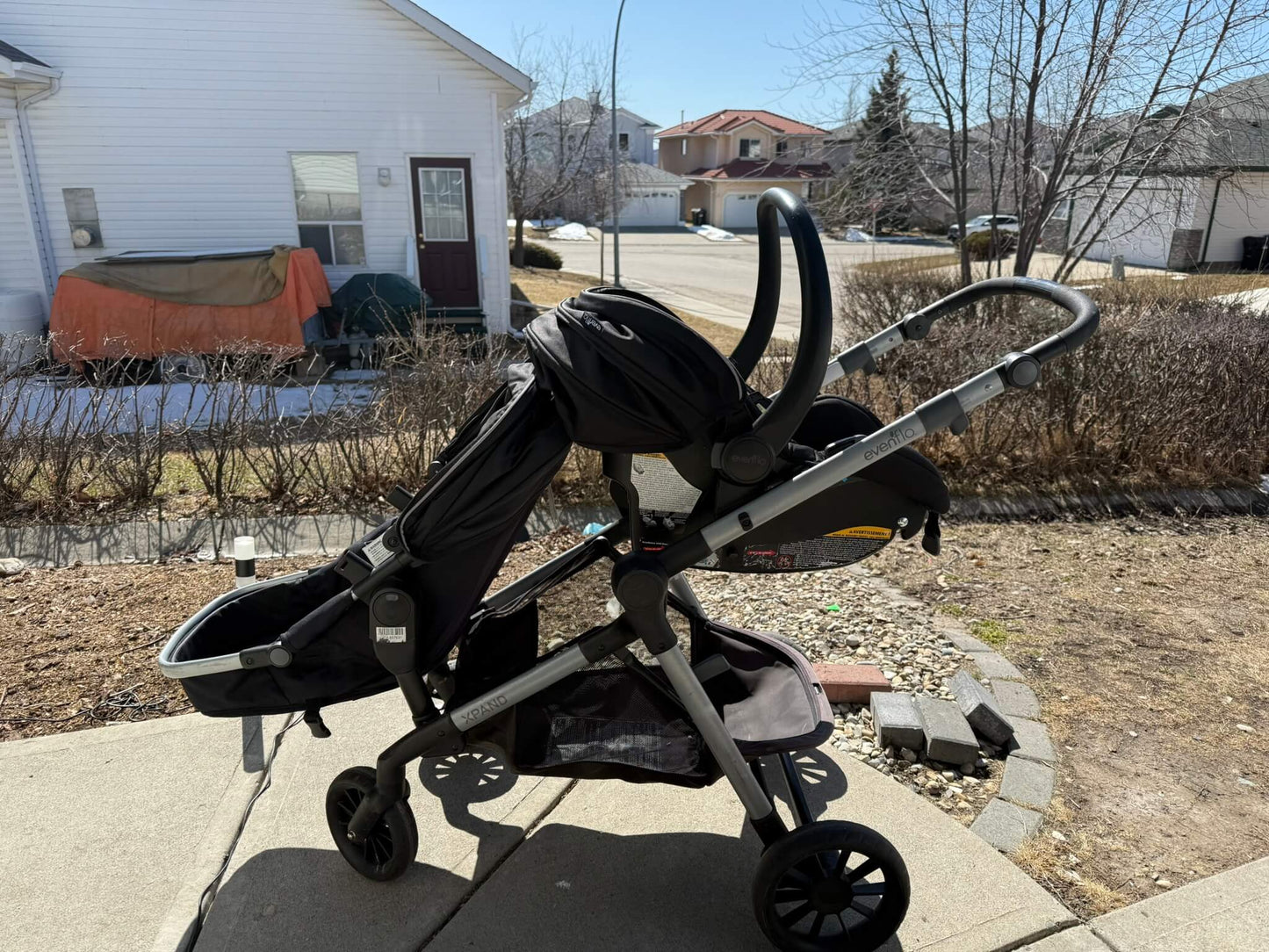 Evenflo Pivot Xpand Modular Compact Fold Travel System RETAIL799.99