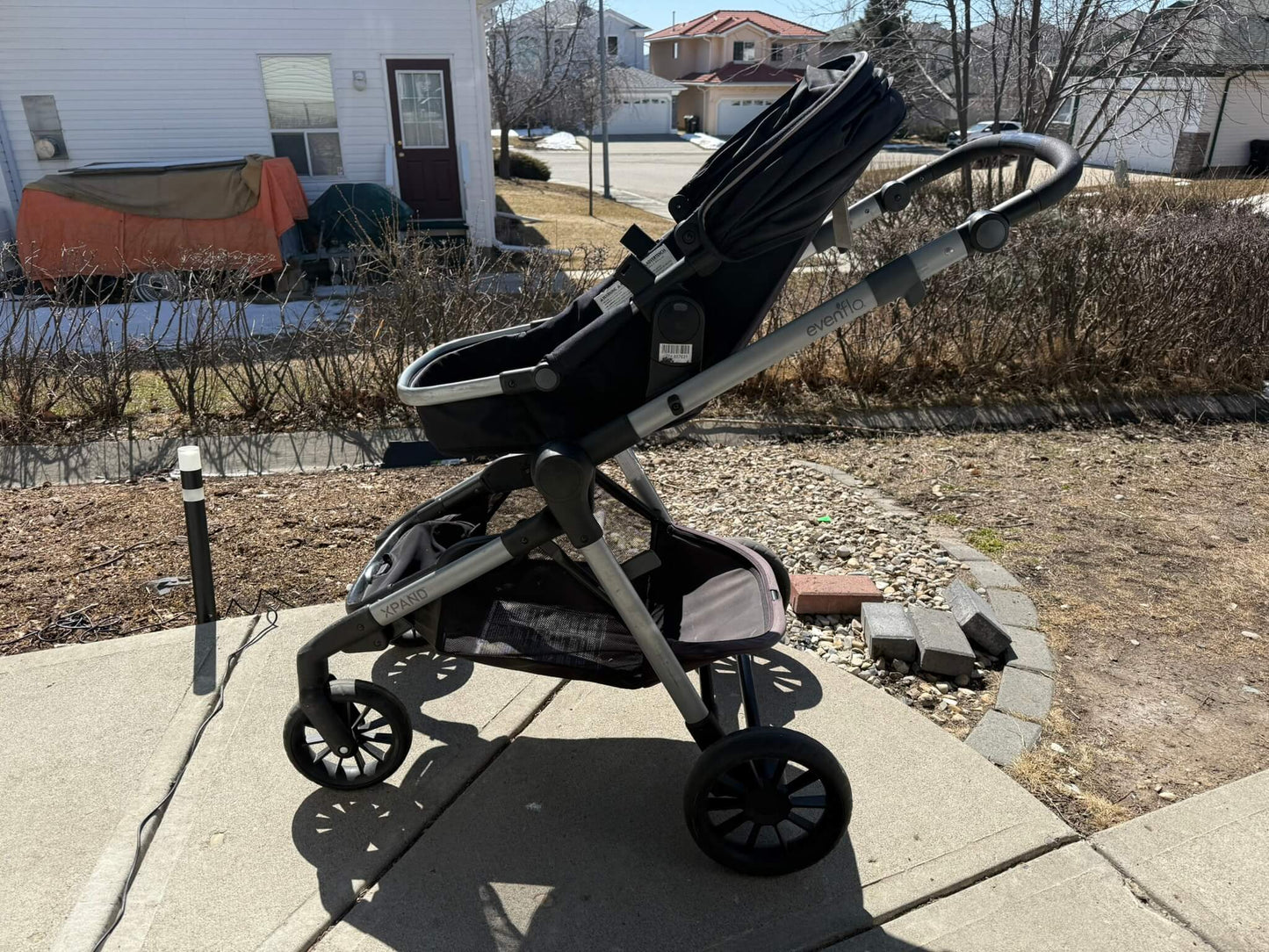 Evenflo Pivot Xpand Modular Compact Fold Travel System RETAIL799.99