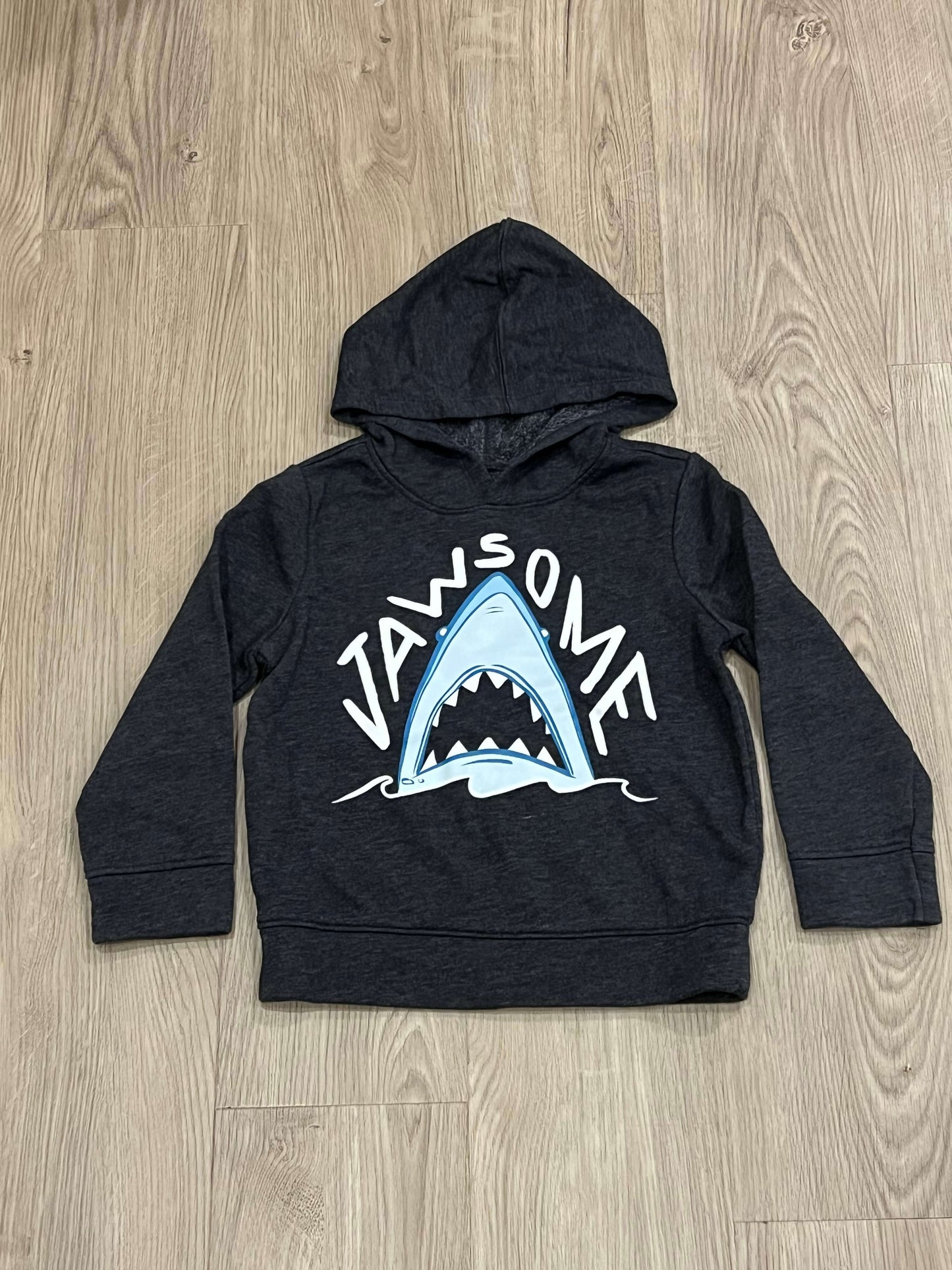 Boys Grey, “Jawsome” Shark Hoodie from Old Navy, size 3T, Very Good Used Condition (VGUC), Kids 4/4T