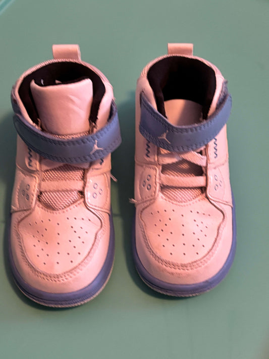 Velcro Jordan high tops , Shoes 9 (Toddler:2-4yr)